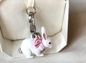 Neu mit Etikett Juicy Charm Snow Bunny White Rabbit Charm Limited Edition 2012 Gold Box Rare - Bild 1 von 10