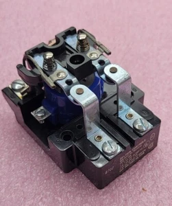 Deltrol Controls - 900 DPST-NC - 20335-81 - Electromechanical Relay 12 VDC, 30A - Picture 1 of 9