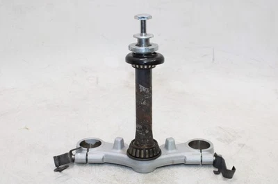 Suzuki GS500F 2009 OEM HORQUILLA DELANTERA ABRAZADERA INFERIOR TRIPLE ÁRBOL VÁSTAGO Foto 1 de 4