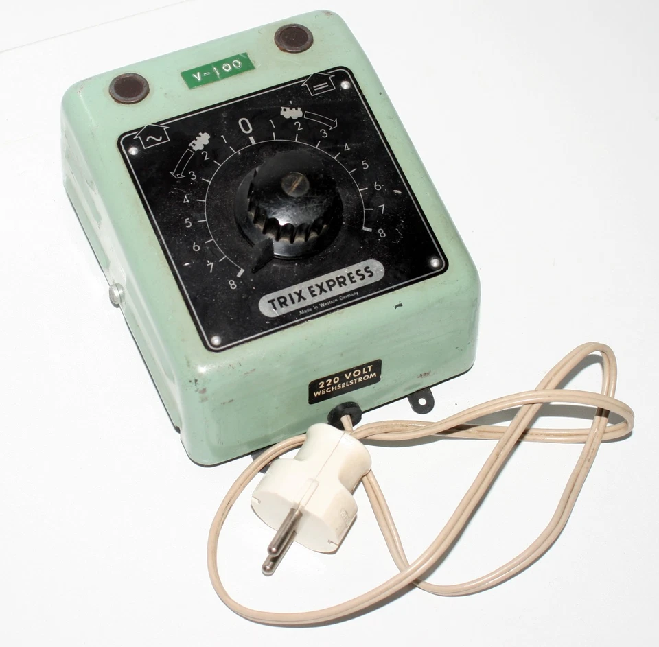 Trix Express Modelleisenbahn Fahrregler Trafo Wechselstrom 220 Volt, Defekt - Bild 1 von 3