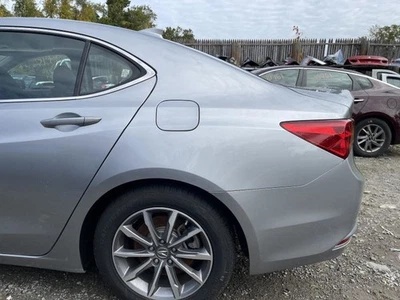 Acura TLX 2019-2020 cuarto izquierdo panel plateado PC: NH830M 18 k -base- 49945 Foto 1 de 4