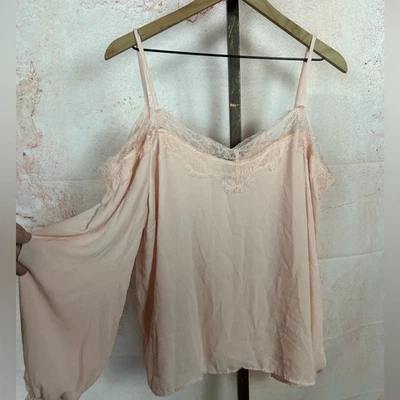 RUE 21 romantic y2k lace trim top size XL coquette girly lingerie off shoulder - Image 1 of 4