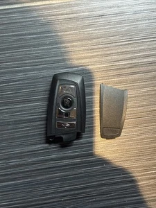 GENUINE ROLLS ROYCE KEY FOB REMOTE CONTROL YG0HUF5662 - Picture 1 of 3