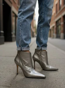 Manolo Blahnik Silver Leather High Heel Boots Size 38 - Picture 1 of 9