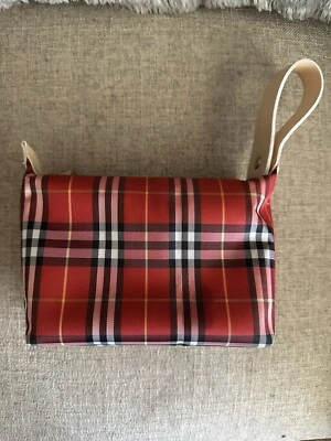 Bolso Burberry London Mini con asa superior Nova Check rojo Foto 1 de 4
