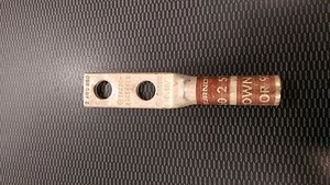 Tacos de crimpado Burndy YAZ2C2TC516E2 #2 3/4 ESPACIO 2 ORIFICIOS ASA BRPWN, CANTIDAD 25, nuevos en caja - Imagen 1 de 2