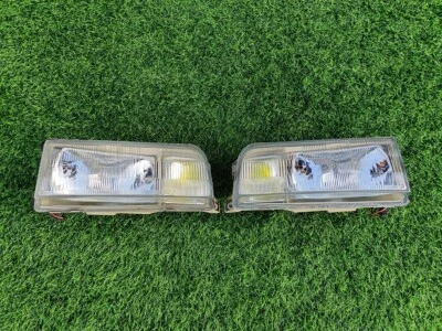 Headlights Pair Nissan Caravan / Urvan E24 USED - Image 1 of 4