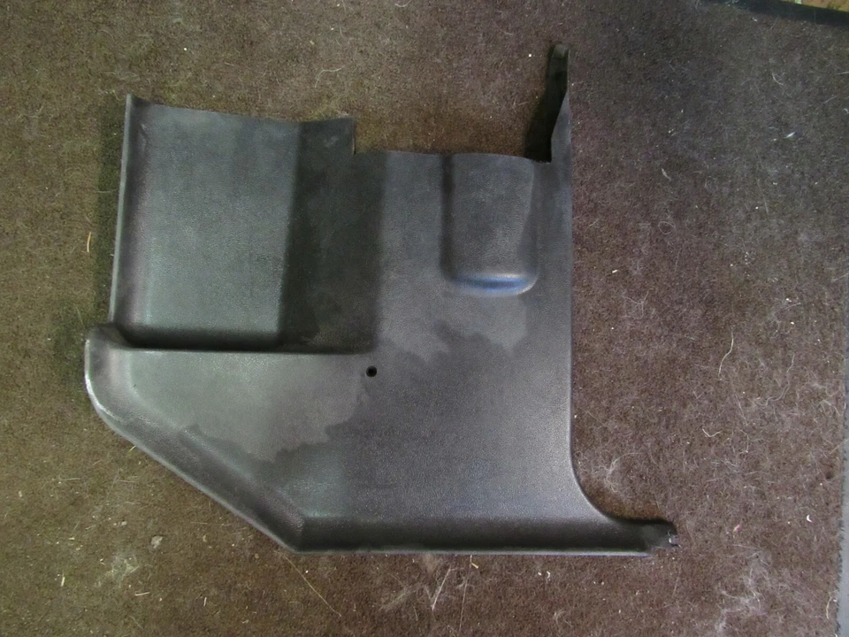 AMC PACER PANEL DELANTERO DERECHO NEGRO Foto 1 de 1