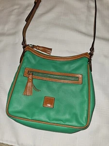 Dooney & Bourke Kelly Green Nylon Canvas Crossbody Purse With Leather Strap - Picture 1 of 8