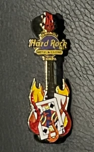 HARD ROCK CAFE HOTEL & CASINO Pin Anstecker SEMINOLE TAMPA Gitarre Spielkarten - Bild 1 von 2