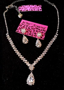 JUEGO DE PENDIENTES DE GANTILLA de moda DIVA club nocturno estrás Betsey Johnson - Imagen 1 de 24