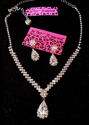 Conjunto de Pendientes Collar Gargantilla Betsey Johnson Diamantes de Imitación Club Nocturno DIVA de Moda Foto 1 de 4
