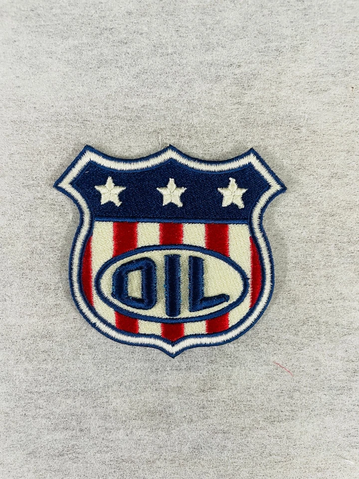 Parche OIL EE. UU. - Rojo Blanco Azul Estilo Gasolinera Escudo Bordado Hierro En Parche Foto 1 de 1