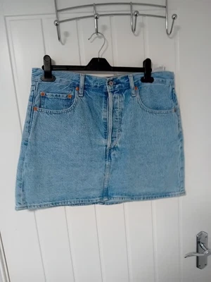Levi's Blue Ribcage Skirt 32" Waist - Image 1 of 4