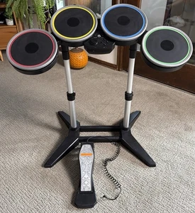 Nintendo Wii RockBand Harmonix batteria wireless NWDMS2 con pedale si accende leggi! - Foto 1 di 11