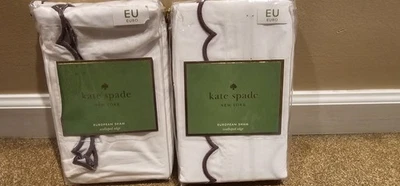 2 pares de travesseiros Kate Spade borda recortada VINTAGE FLORAL branco cinza acabamento euro - Imagem 1 de 4