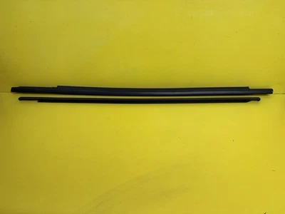 Juego de molduras de cinturón de puerta ventana lateral del conductor delantero y trasero izquierdo VW Tiguan 2009-2017 Foto 1 de 4