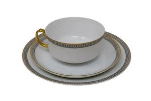 Heinrich H&Co Selb Bavaria Manchester Cup & Saucer with Bread Plate Set For 8 - Picture 1 of 24