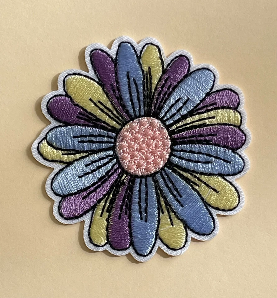 purple pink Flower Iron On Sew On Embroidered Patch Appliqués Badge - Image 1 of 1
