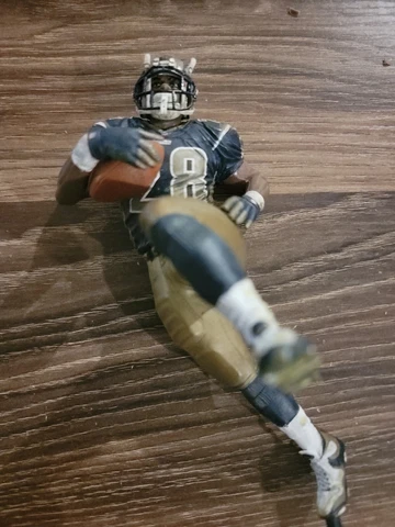 Marshall Faulk #28 St. Louis Rams 6" Figure Cover