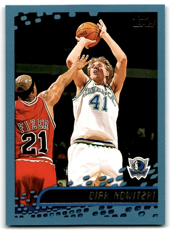 2001-02 Topps Dirk Nowitzki Basketball Cards #49 - Image 1 of 2
