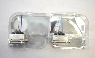 Pack of 2 Osram D3S 7000K Xenarc Cool Blue Boost D3S Xenon Car Headlight Bulbs - Image 1 of 4