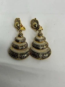 Vintage Gold Silver Spain Etched Pattern Candle Clip On Earrings - Picture 1 of 7