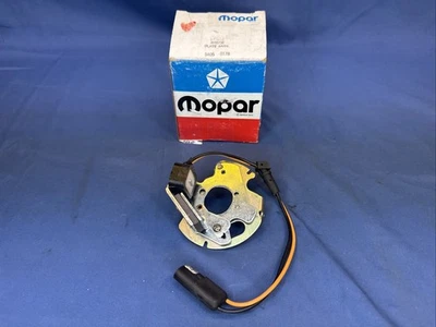 1973-1975 NOS Dodge Plymouth V8 Electronic Distributor Pick-Up & Plate 3656738 - Image 1 of 4