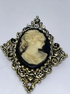 VTG Cameo Brooch Pin Pendant Necklace Signed Gerrys Victorian Revival Jewelry - Picture 1 of 3