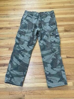 Calça de moletom Wrangler masculina marrom camuflada forrada de lã bolsos de carga reta cintura alta - Imagem 1 de 4