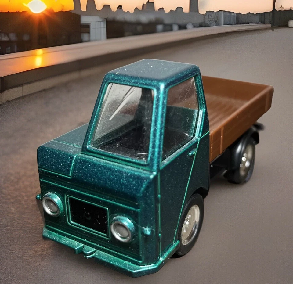 MULTICAR M 22 DDR Modellauto, 1:64 von Grell / Sammler Oldtimer grün unbespielt. - Bild 1 von 4