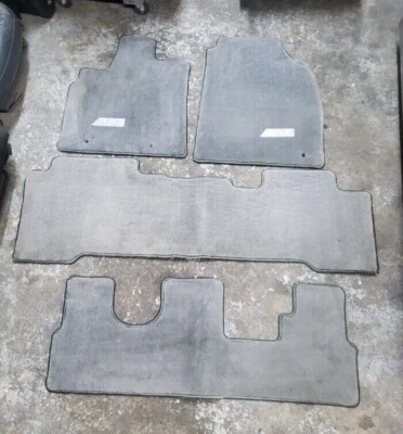 RARE!!! OEM 2001-2006 Acura MDX OEM floor mats. YD1 - Image 1 of 4