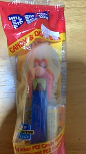 1995 VINTAGE PEZ LOONEY TUNES YOSEMITE SAM w/Blue Stem 5.9 SLOVENIA - MIP - Picture 1 of 2