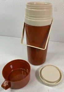 Vintage Burnt Orange Plastic Aladdin 4x11 Vacuum Thermo Bottle With Handle Quart - Picture 1 of 10