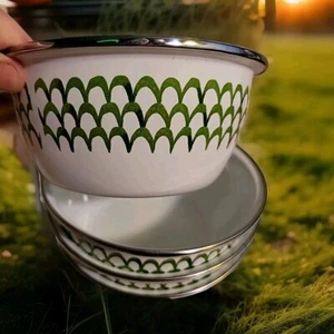 Golden Rabbit Scallop Green Enamelware Collection Salad Bowl 4-Piece Set - Picture 1 of 6