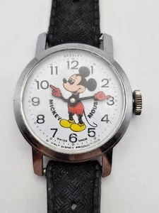 Bradley Mickey Mouse 1970s Watch Walt Disney Productions, Swiss Made  Ticking - Foto 1 di 7