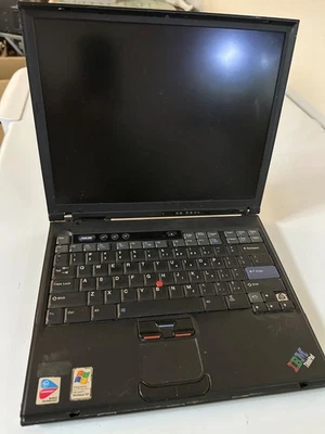 Portátil IBM ThinkPad T41 14" - Sin probar / Sin cargador / Para piezas o reparación Foto 1 de 4