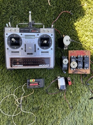 Receptor de control de interruptor de encendido/apagado servos sistema de radio control Airtronics de colección Foto 1 de 4