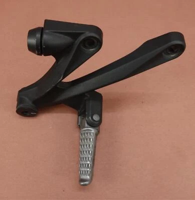 Clavija trasera derecha pasajero Kawasaki Ninja 1400 ZX14R ZX1400 2006-2011 Foto 1 de 4