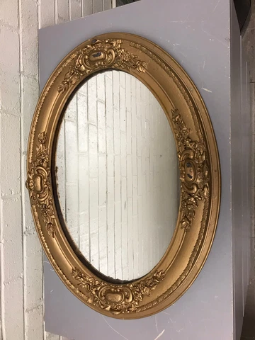 ANTIQUE VTG ORNATE GOLD GESSO BARBOLA OVAL WALL MIRROR 25 1/4 X 19 X 1 1/2” Cover