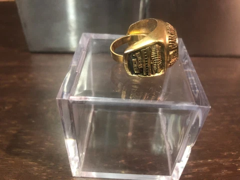 Cincinnati Reds 1990 World Series Champions Replica Ring Cover