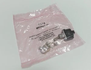 Honeywell 1TL1-5 MS24523-31 SPDT Type (ON)-OFF-ON Toggle Switch - Picture 1 of 3