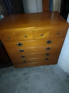 chest of drawers honey coloured It has one small drawer and 2 large drawers - Picture 1 of 1