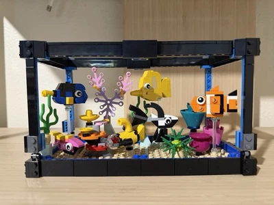 LEGO CREATOR: Fish Tank (31122) - Image 1 of 2