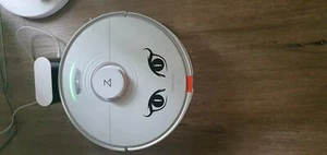 EYES Robot Vacuum Cleaner Decor Sticker Decal Helmet Bird Magpie Attack avoid - Picture 1 of 4