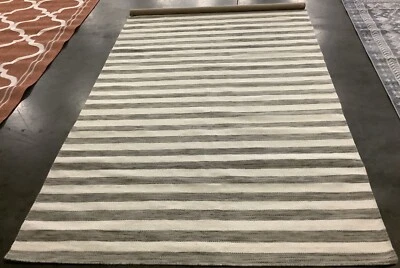 BROWN / IVORY 5'-0" x 8'-0" Flaw in Rug, Reduced Price 1172671321 DHU575E-5 - Image 1 of 3