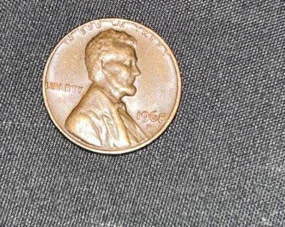 1968 D Lincoln Penny with Error on Top Rim, and "L" in Liberty on Edge, & More - Image 1 of 4