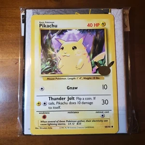 Pokemon 25th Anniversary First Partner Binder mit Oversized Pikachu - Bild 1 von 2