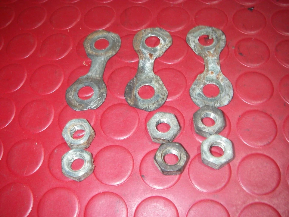 Muttern Sicherungsbleche Kettenrad Hinterrad Yamaha DT175MX DT175E DT175 DT125MX - Image 1 of 1