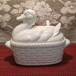Vintage White Embossed Soup Tureen includes Lid with Ladle  - Picture 1 of 9
